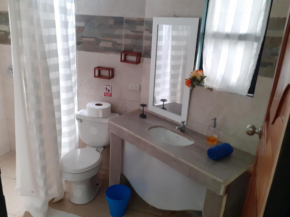 Cozy Hosting Galapagos Apartment Puerto Ayora  Ngoại thất bức ảnh