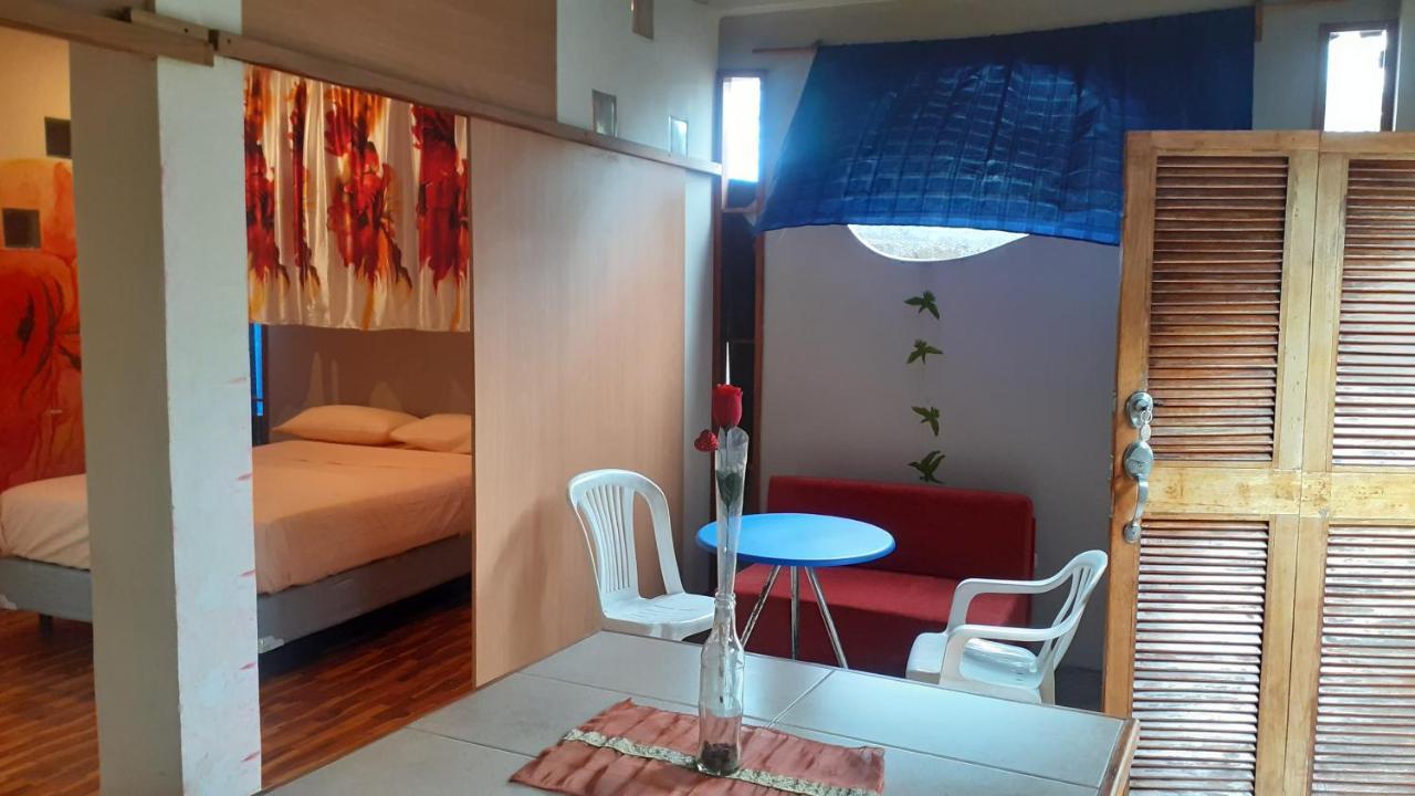 Cozy Hosting Galapagos Apartment Puerto Ayora  Ngoại thất bức ảnh