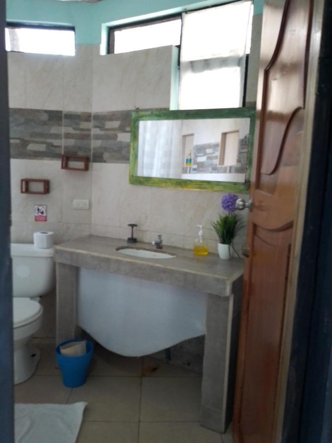 Cozy Hosting Galapagos Apartment Puerto Ayora  Ngoại thất bức ảnh