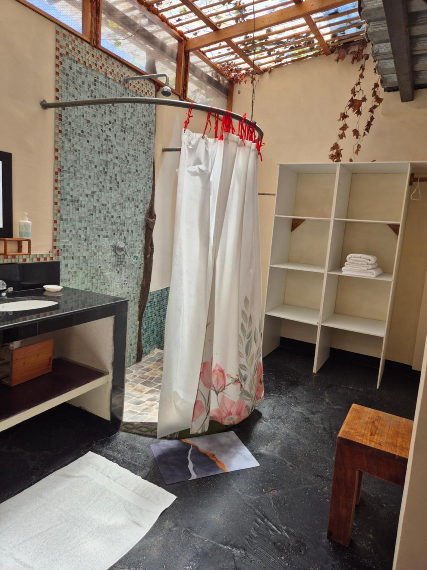 Cozy Hosting Galapagos Apartment Puerto Ayora  Ngoại thất bức ảnh