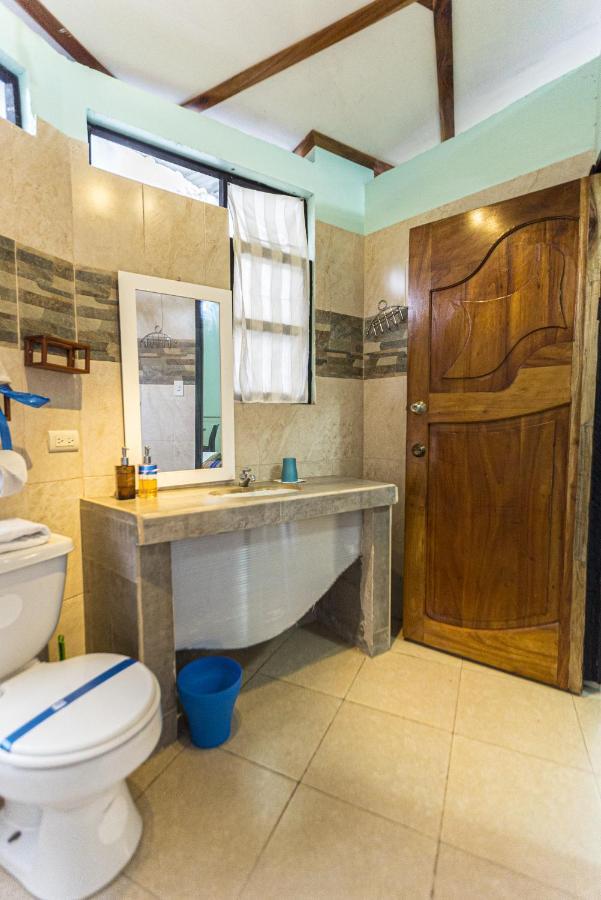 Cozy Hosting Galapagos Apartment Puerto Ayora  Ngoại thất bức ảnh
